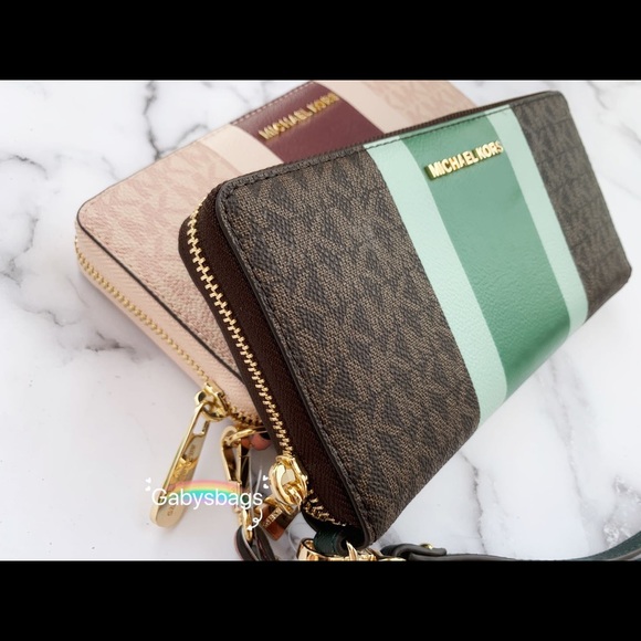 Michael kors large continental wristlet wallet - Picture 3 of 8